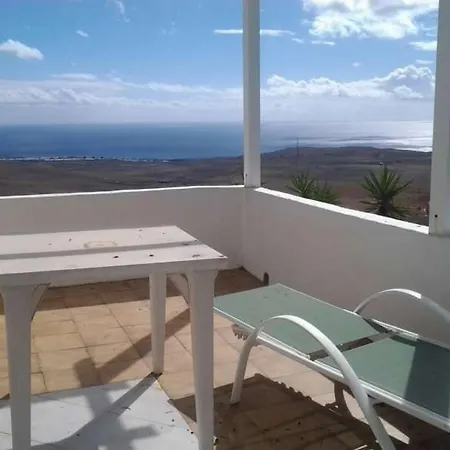 Sleeps 2 Pool Wifi Appartamento Uga