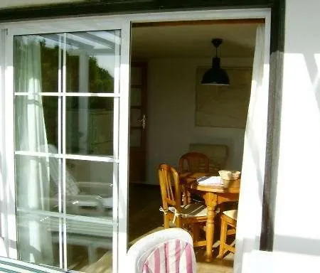 Sleeps 2 Pool Wifi 아파트